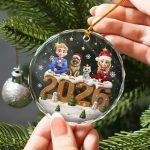 3D Effect Christmas Family And Dog Cat – Personalized Circle Glass Ornament
