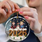 3D Effect Christmas Family And Dog Cat – Personalized Circle Glass Ornament